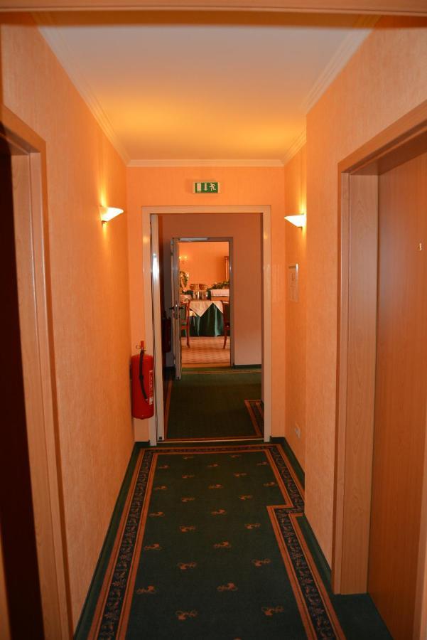Hotel Alter Kutschenbauer - Вернигероде Экстерьер фото